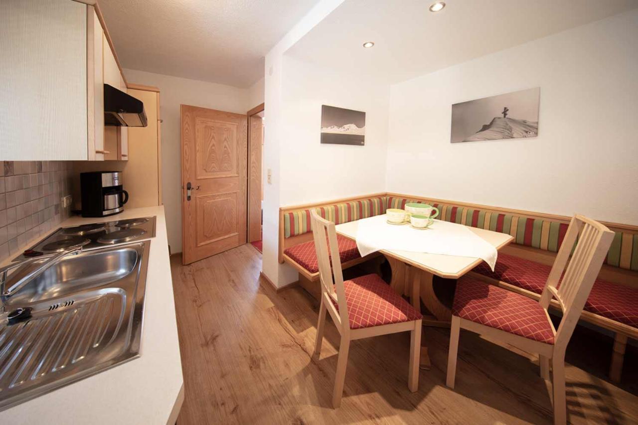 Haus Sonnwend Hotel Sölden Kültér fotó